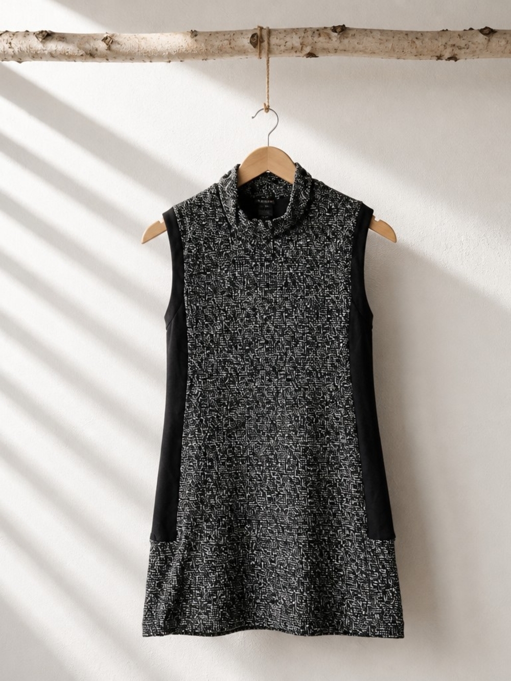 Eva Varro Black & White Tweed Sleeveless Shift Dress